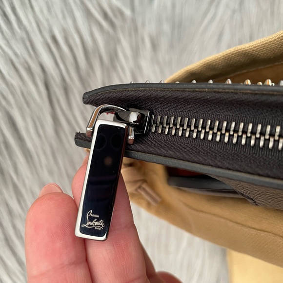 NEW! CHRISTIAN LOUBOUTIN Spiked TricTrac Portfolio Convertible Bag - Picture 14 of 14